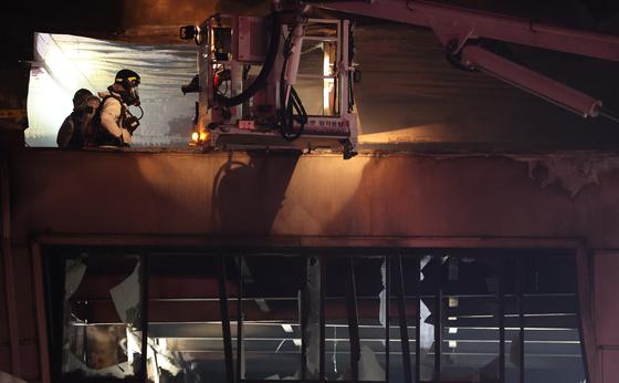 대전 공장 화재 최소 6명 사망…숨진 실종자 추가 발견