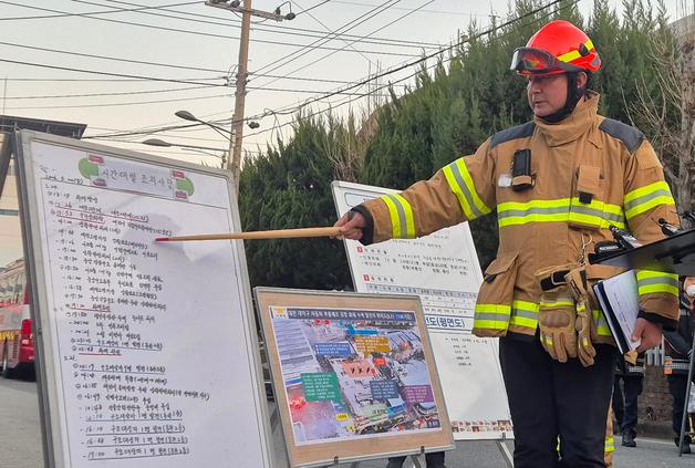 '74명 사상' 공장 화재…소방점검서 펌프압력 미달 지적