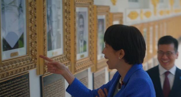 "다카이치 정말 그랬어?"…바이든 손가락질·막춤에 日 당혹