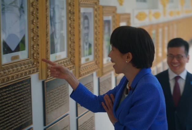 "다카이치 정말 그랬어?"…바이든 손가락질·막춤에 日 당혹