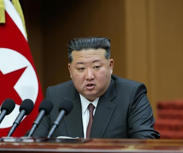 지도이념의 변화로 본 북한의 헌법 개정