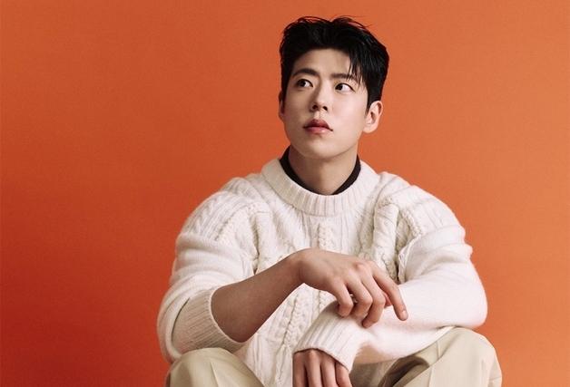 봄 입은 최우성, 소년미와 어른 사이…끝없는 매력 [N화보]