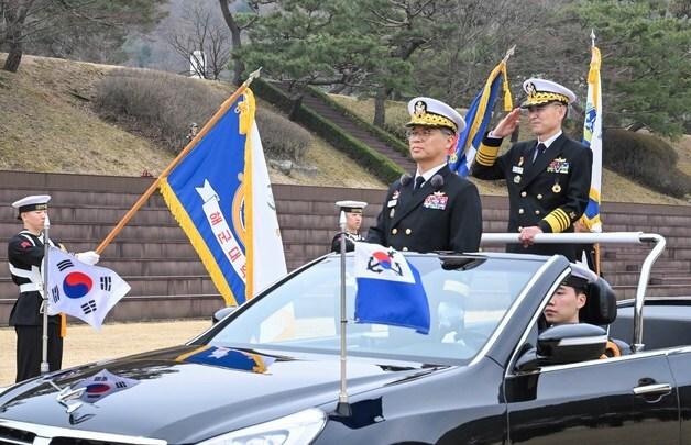 김경률 신임 해군참모총장 "유무인 복합체계 속도 낼 것"(종합)