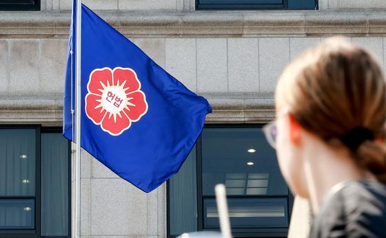 재판소원 2건 사전심사 추가 통과…재건축 계약·압색 영장 사건(종합)