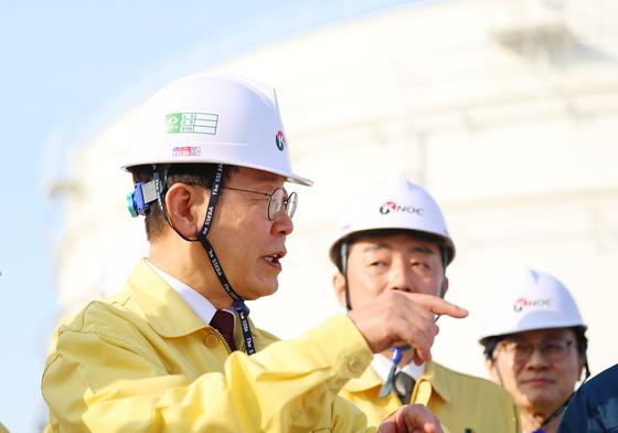 李 9개월 지지율 62% '3위'…부동산정책 '긍정' 13년만에 과반