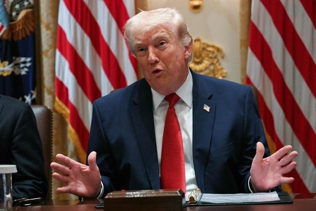 [트럼프관세 1년] 투자로 고비 넘긴 韓경제, '이란전·중간선거' 뇌관 여전