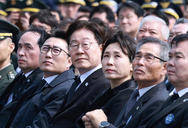 李 "한미동맹 과도한 의존 금물…전작권 회복 신속 추진"