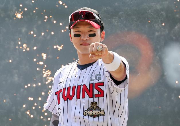 '박해민 역전 결승타' LG, SSG에 4-3 역전승…파죽의 6연승