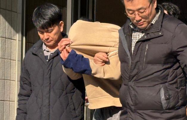 '배민 정보 빼돌려 보복테러' 총책 30대 구속…"도망 염려"