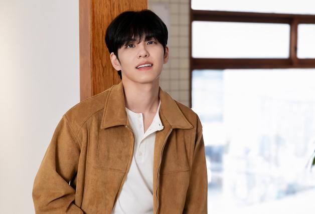 원필 "음악에만 담을 수 있는 '노필터' 감정…해소 필요했죠" [N인터뷰]