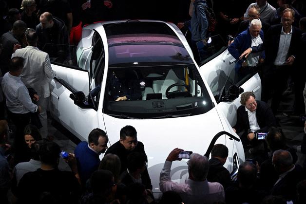 주요국 보조금 부활에 전기차 판매 '날개'…"추가 예산 시급"