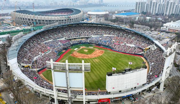 2026 KBO 개막 2연전 이틀 연속 전 구장 매진 달성
