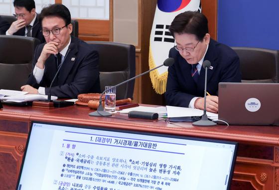 8일부터 공공기관 '2부제' 시행…공영주차장은 민간도 '5부제' 적용