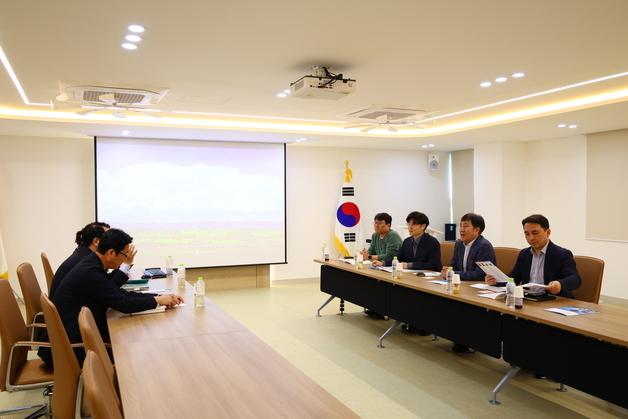 김영신 기정원장, '국방감시시스템' 국산화 글로벌시스템즈 방문