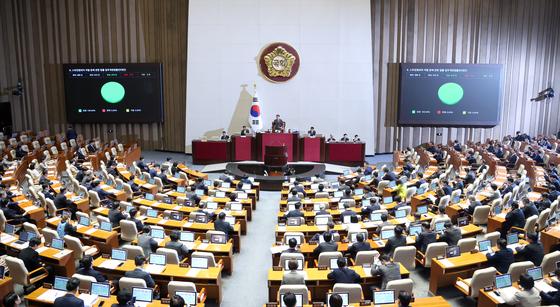 5월1일 노동절, 올해부터 공무원·교사·택배기사도 쉰다