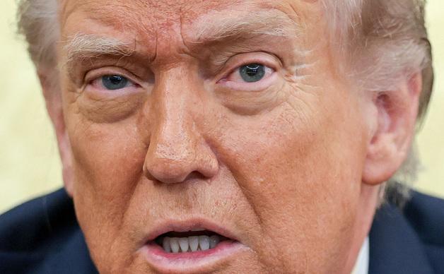 트럼프 "무조건 항복 외 이란과 어떤 합의도 없다"