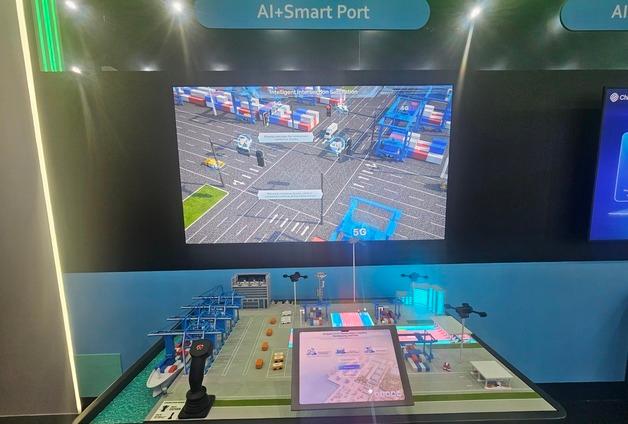 AI 인프라 플레이어 '변신'이 살 길…새로운 사업 모델 찾는 통신사