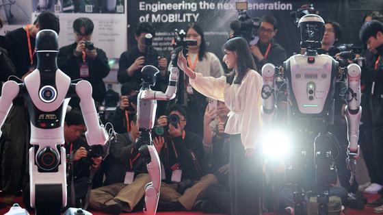 [뉴스1 PICK] '모베드·아틀라스 등장'… 현대차·기아, '모베드 얼라이언스' 출범