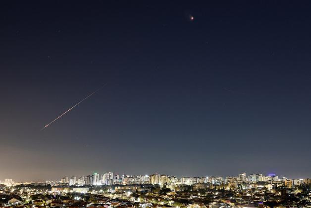 [AI병법]①넓어진 전장의 눈…AI가 읽는 민간 데이터