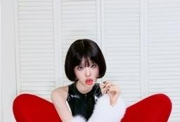 또 중독성 폭발…최예나, '캐치 캐치' 챌린지 선공개로 컴백 예열