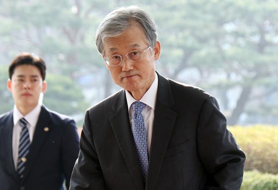 사퇴론 일축 조희대, 압박 수위 높이는 與…탄핵에는 신중