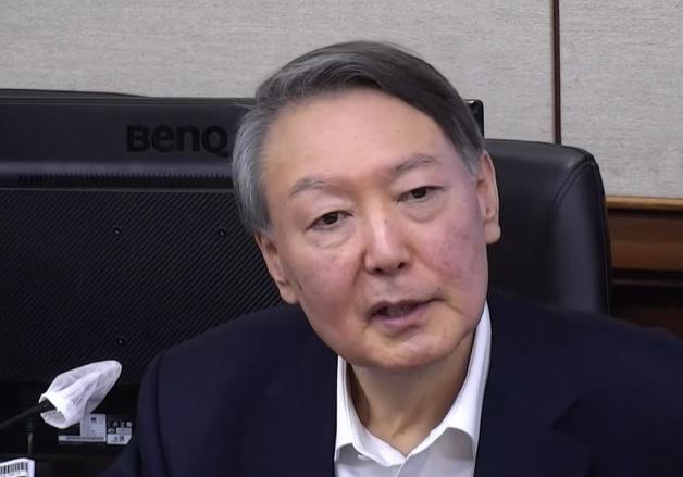 尹 "국정농단 특검 때 박근혜 조사 안 해"…'체포 방해' 2심 4월 종결