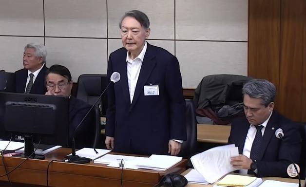 '한덕수 재판 위증' 윤석열 무죄…"국무회의 소집 계획 있었다"(종합)