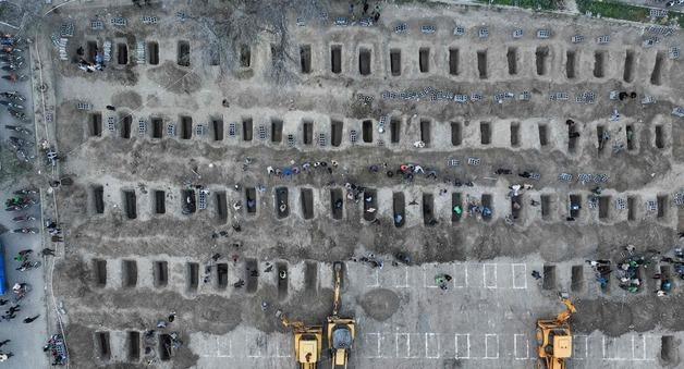 '175명 폭사' 이란 초교…NYT "미군의 목표 오인 가능성"