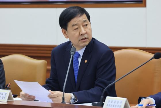 구윤철 "기름값 폭리 몰염치한 행위…최고가격 지정 신속 검토"