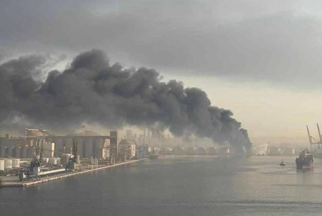 호르무즈 해협에 발 묶인 선원들…식량·연료 확보 안정적