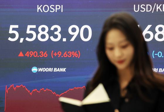 "내가 사라했제" "어제 살걸"…급반등에 냉온탕 오간 개미들