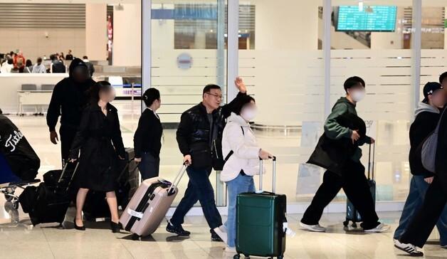 UAE '체류비 지원' 비웃는 꼼수…韓 관광객 '결제 독박'