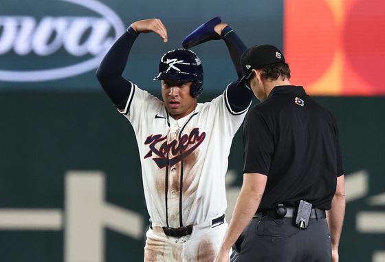 태극마크 달고 홈런 친 존스 "나도 어머니도 특별한 순간"[WBC]