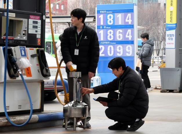 [뉴스1 PICK]구윤철 "주유소 폭리, 무관용 최대 조치"6일부터 현장 단속