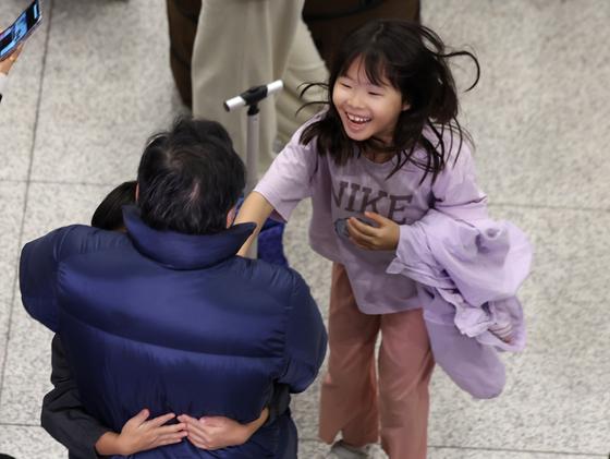 [뉴스1 PICK]중동 긴장 속 중단됐던 UAE 직항편 재개…인천공항 귀국한 체류객들