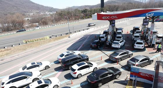 '3高 쇼크'에 추경…보편적 감면 대신 서민 '타깃 지원' 무게