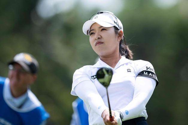  이미향, 블루베이 LPGA 우승…8년 8개월 만의 정상