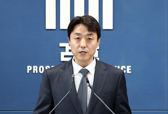 특허기술 100만불에 판 전 삼성전자 직원 등 6명 기소