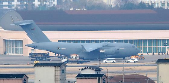 대구공항서 UAE 전략수송기 출발…군수물자 수송 가능성