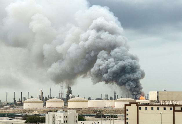 이란 공격받은 바레인 에너지 기업 '불가항력' 선언