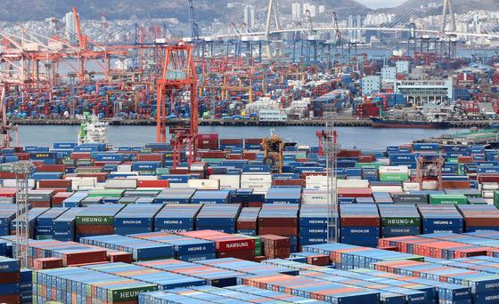 반도체 호황에 1분기 GDP 1.7% '깜짝 성장'…5년 6개월 만에 최고