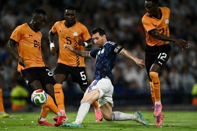 메시, 아르헨티나서 올해 첫 골…잠비아에 5-0 대승