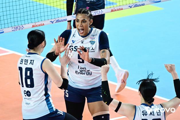 '실바 33점' GS칼텍스, 챔프전 1차전 승리…57.9% 확률 잡았다