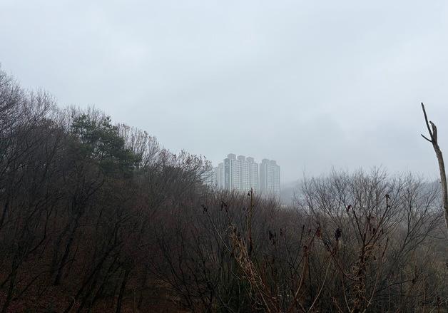 [르포] 담장만큼 높은 '마음의 벽'…광주구치소 신축 수년째 '공전'