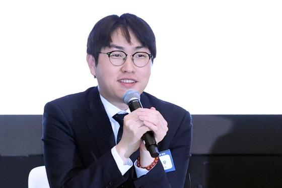 與 '부산 하정우' 빌드업…조국도 "나오면 충분히 이길 것"