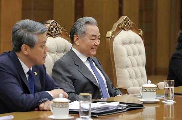 中외교부장, 10년 만에 캐나다 방문…뉴욕선 안보리 고위급 회의 주재