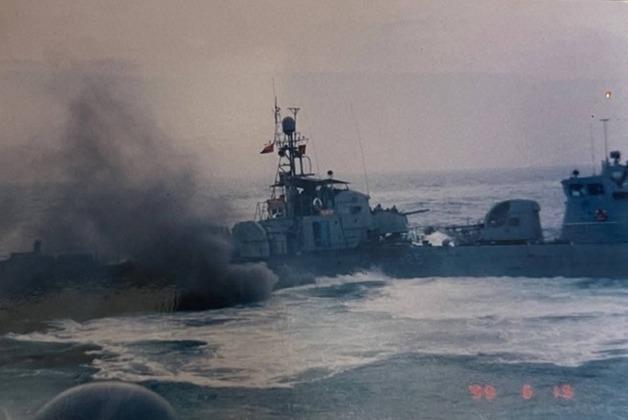 참수리 325·357정, 해군 차기 고속정으로 부활…선체 번호 물려받는다