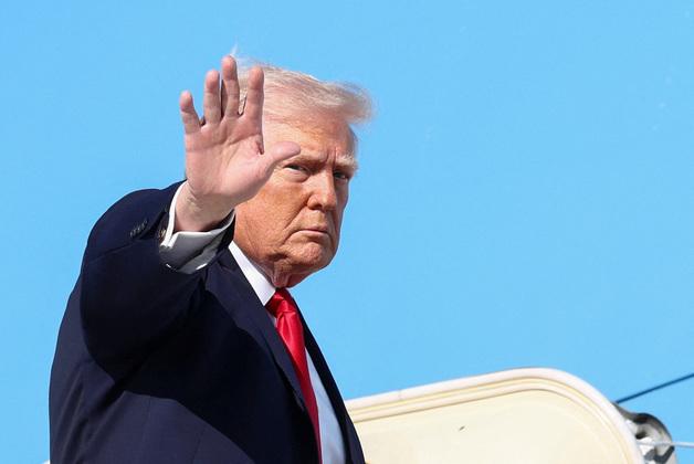 "유가 감수하고 이란 돈줄 차단"…트럼프 호르무즈 봉쇄 노림수