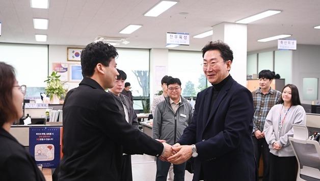 원강수 원주시장, 오늘 예비후보 등록…'시정 지속성' 당부도