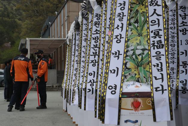 완도 순직 소방관 동료들 "구조 현장서 늘 앞장…순직에 허탈"(종합)